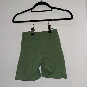 Alphalete workout shorts